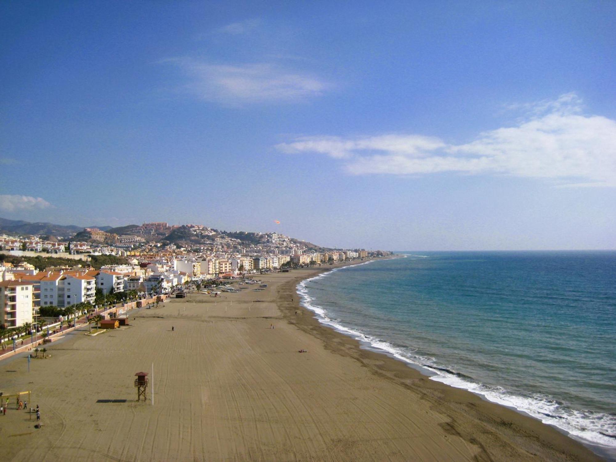 Апартаменты Atico Con Solarium A Metros Del Mar En Malaga Ринкон-де-ла-Викториа Экстерьер фото